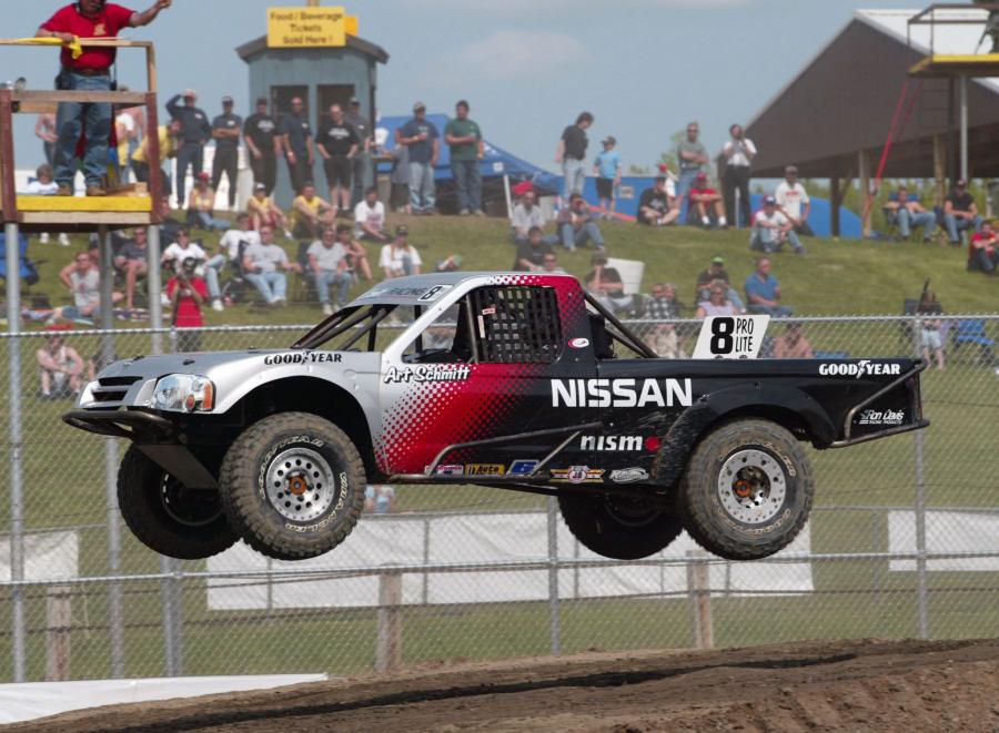 Nissan Frontier PRO 4x4 Race Truck '2000